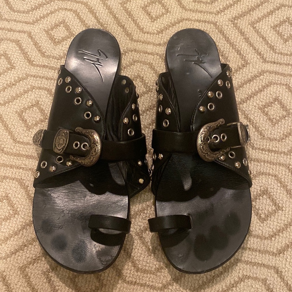Giuseppe sandals